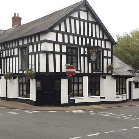 Queens Head Inn Монмут Екстер'єр фото