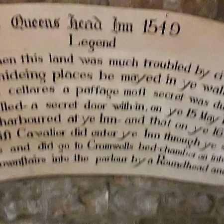 Queens Head Inn Монмут Екстер'єр фото
