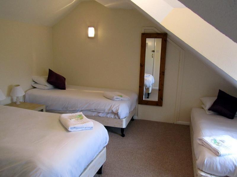 Queens Head Inn Монмут Номер фото