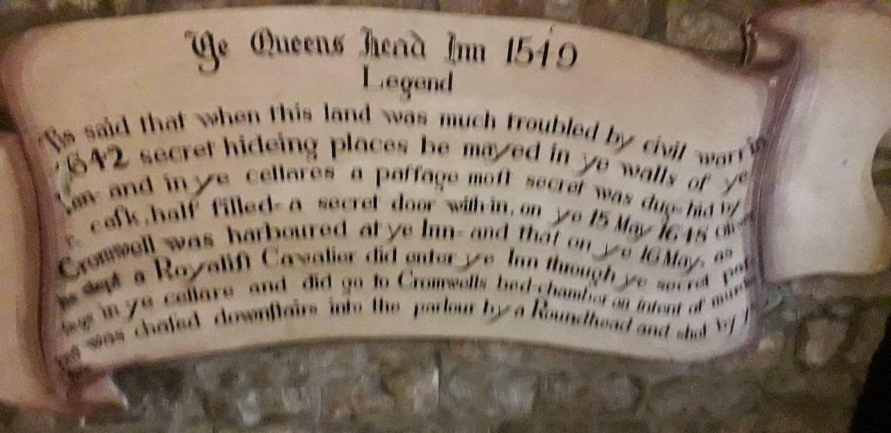 Queens Head Inn Монмут Екстер'єр фото